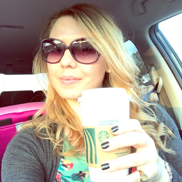 Meet your Posher, Sara - Picture 2 of 10